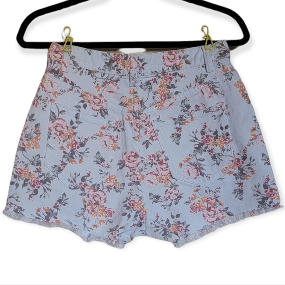 Cotton On Floral Baby Blue Shorts - Picture 2 of 7